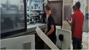 हाई स्पीड ब्लो मोल्डिंग मशीनों की सामान्य समस्याएं